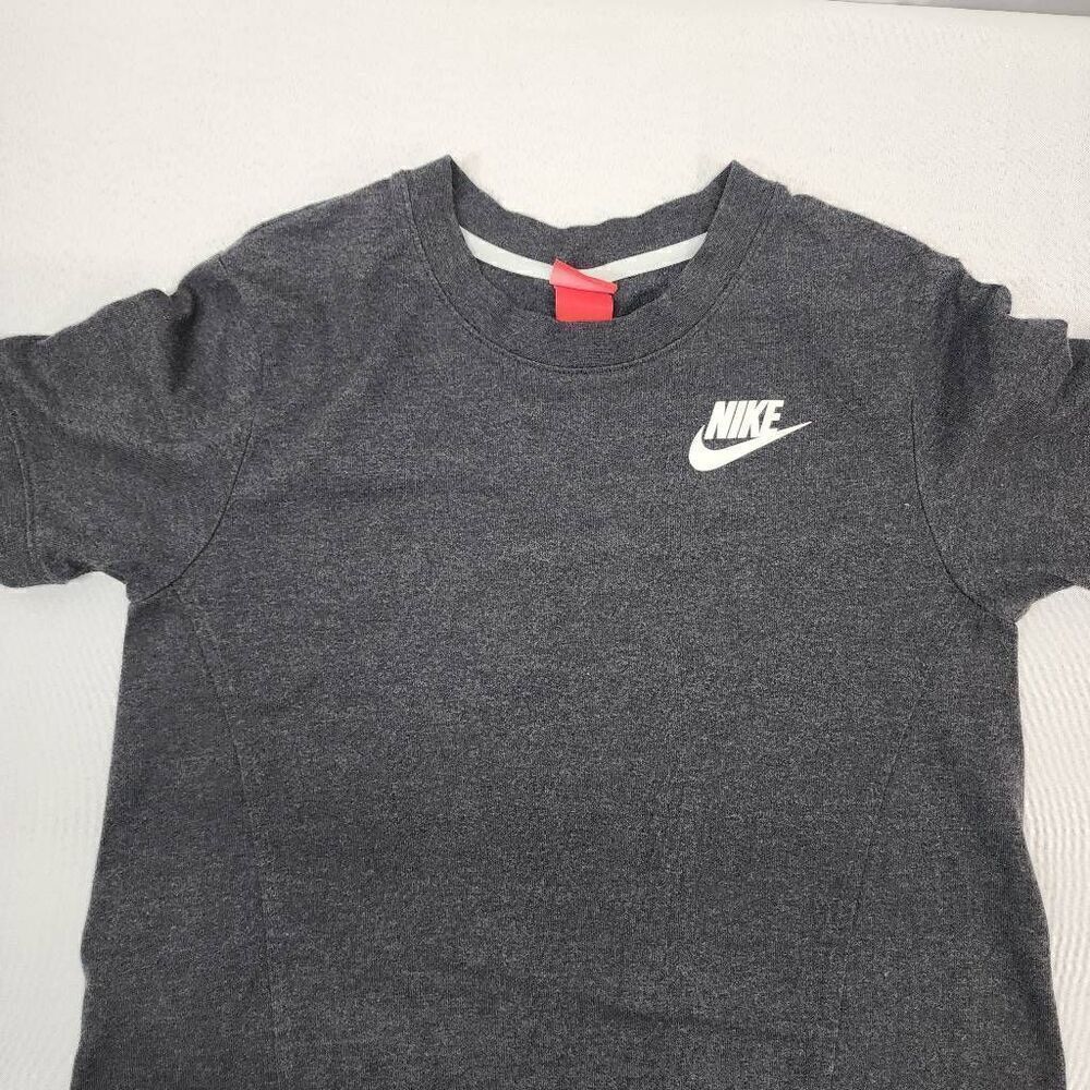Nike Size Small CLC Crew Shirtsleeve Shirt casual Gym Fitness Athletic Grey - Picture 7 of 7